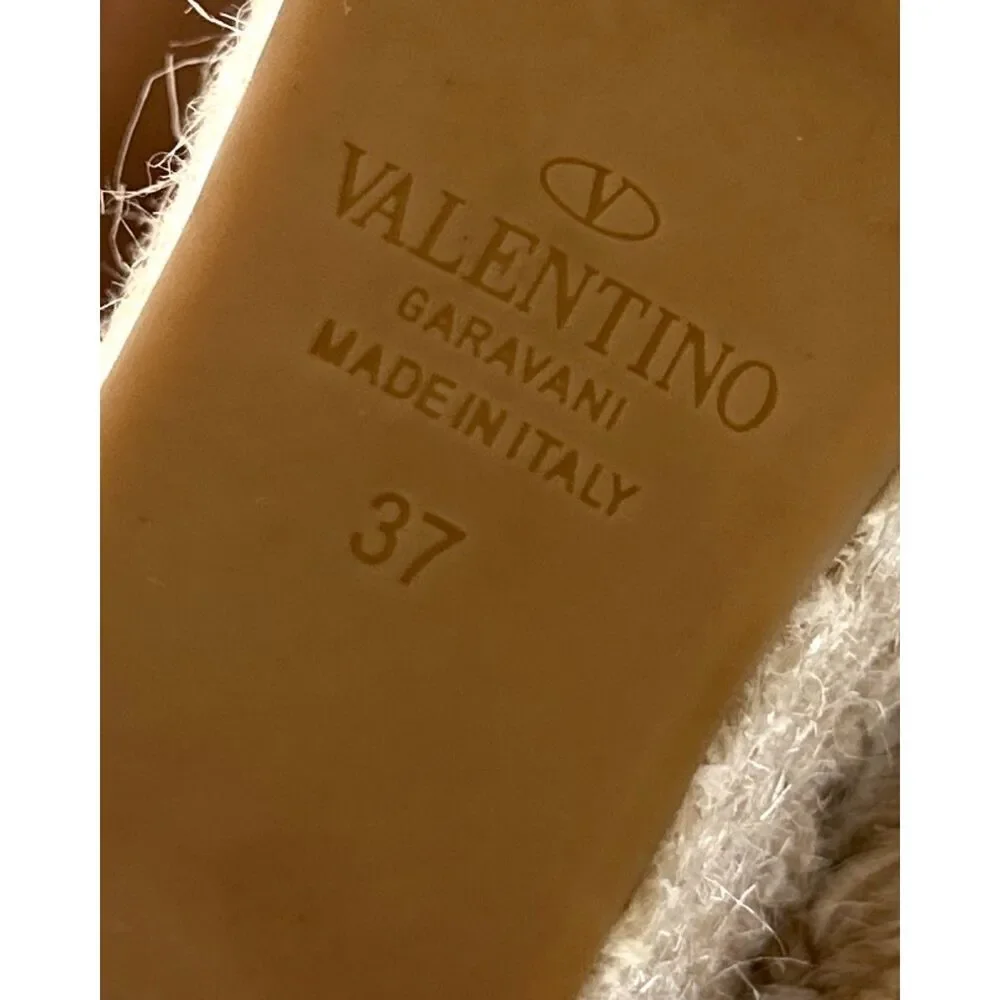 Valentino Garavani Rockstud Wedge Espadrilles in Nude – Size 37 – Authentic